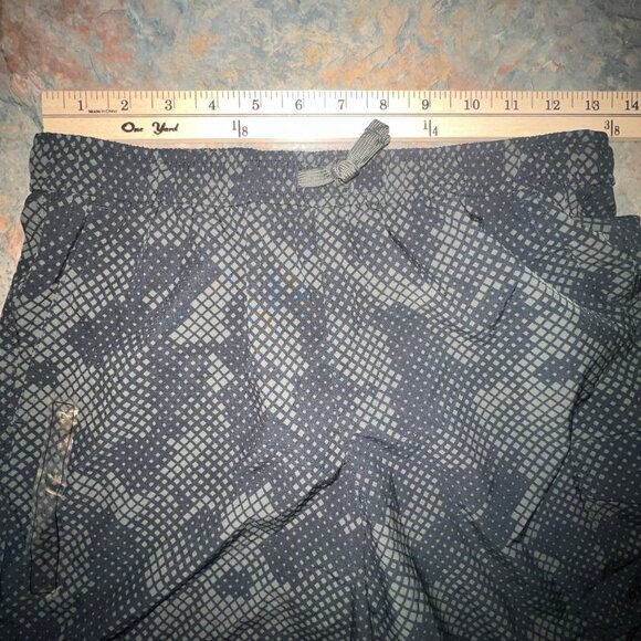 DSG Boys Adventure Shorts,‎ Large, Green/Black - Picture 3 of 9